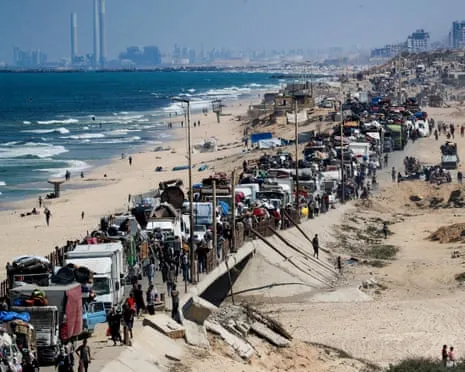 Israeli Forces Announces Limited-Time Safe Passage for Northern Gaza Residents
